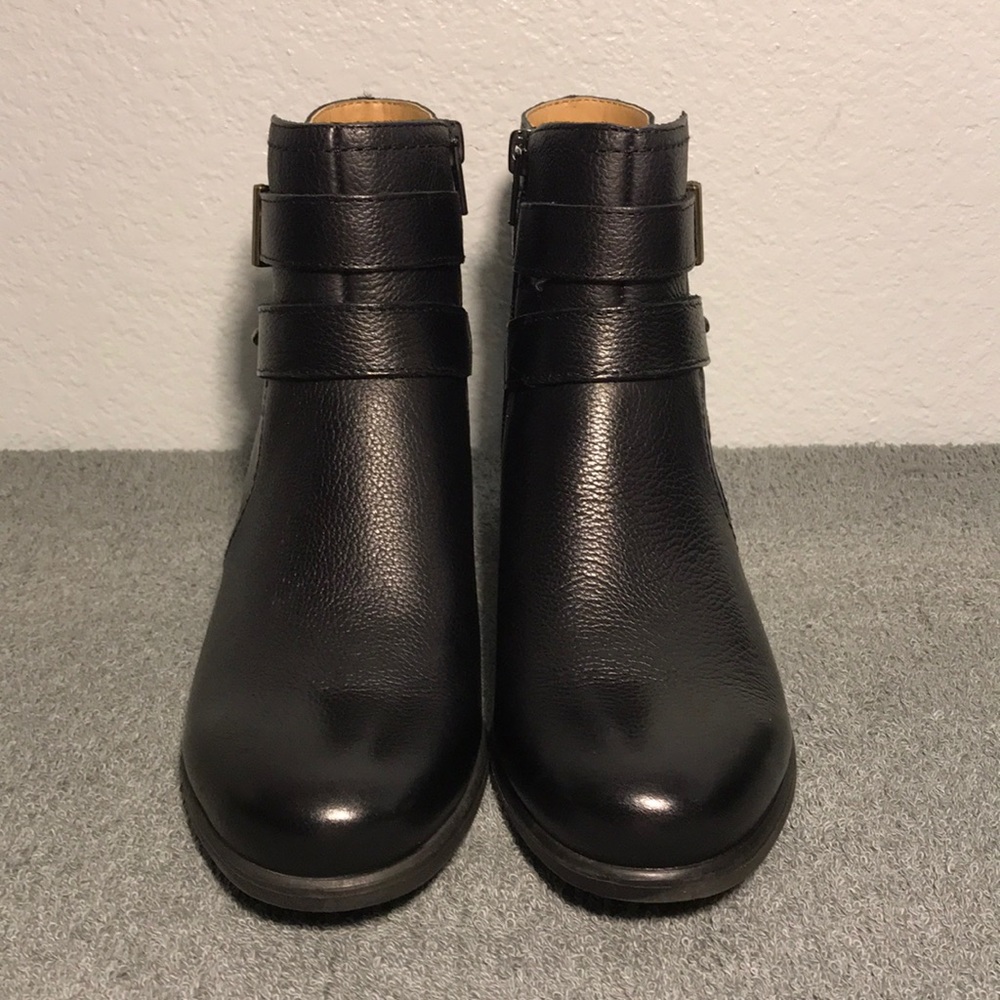 Naturalizer Kepler Block Heel Leather Ankle Boots - Picture 3 of 8
